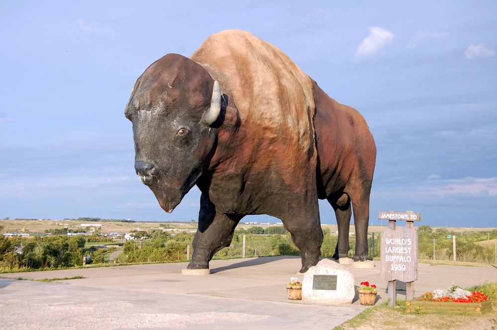 The World's Largest Buffalo in Jamestown North Dakota
